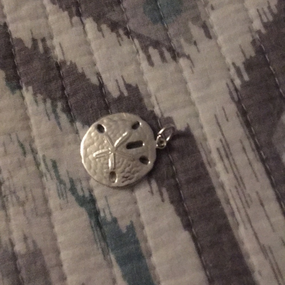 Sand dollar Sterling silver pendent - Picture 4 of 5